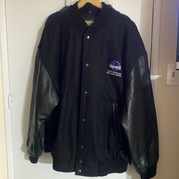 Harrahs east Chicago hotel and casino varsity style jacket XL - Picture 1 of 6